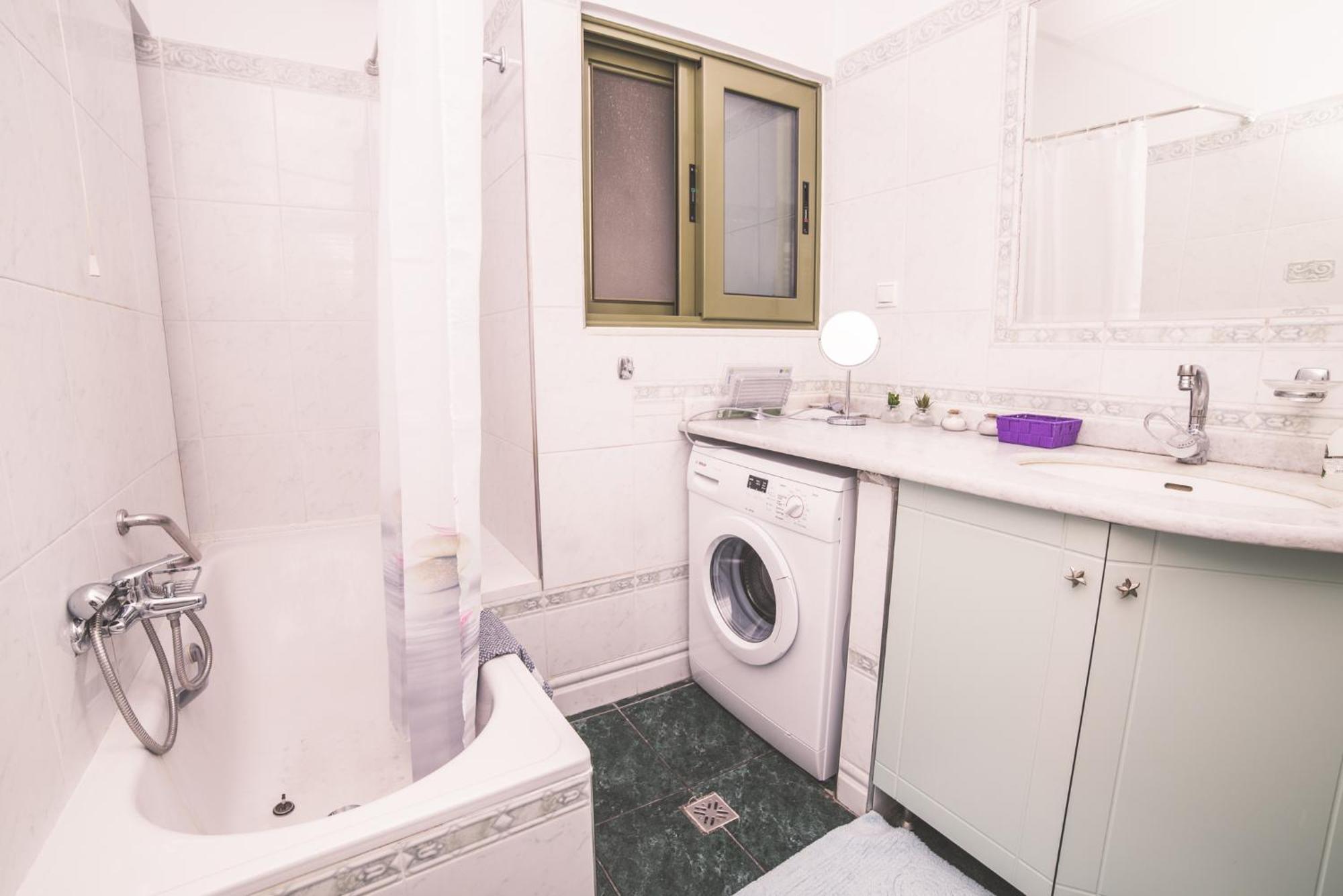 פאטרה Lazarus 2Bd Apartment In The Center מראה חיצוני תמונה