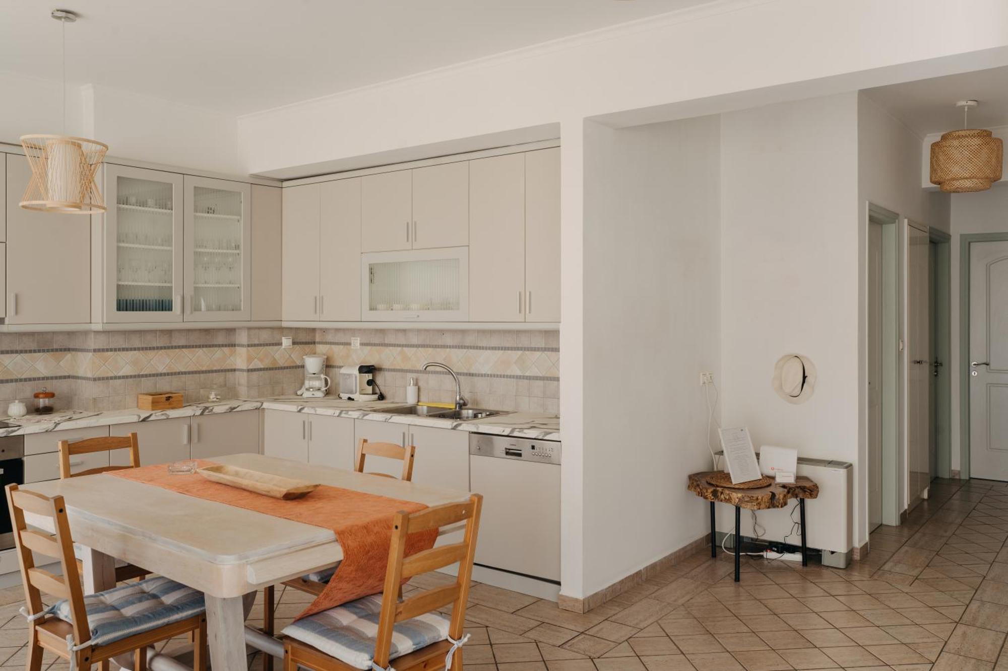 פאטרה Lazarus 2Bd Apartment In The Center מראה חיצוני תמונה
