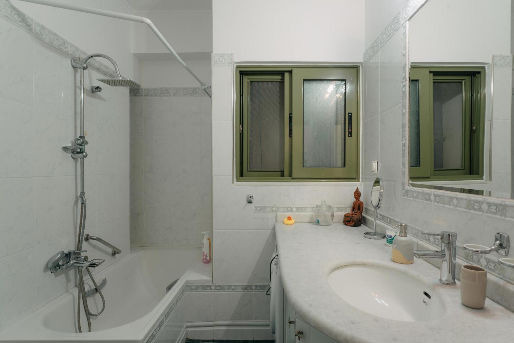 פאטרה Lazarus 2Bd Apartment In The Center מראה חיצוני תמונה